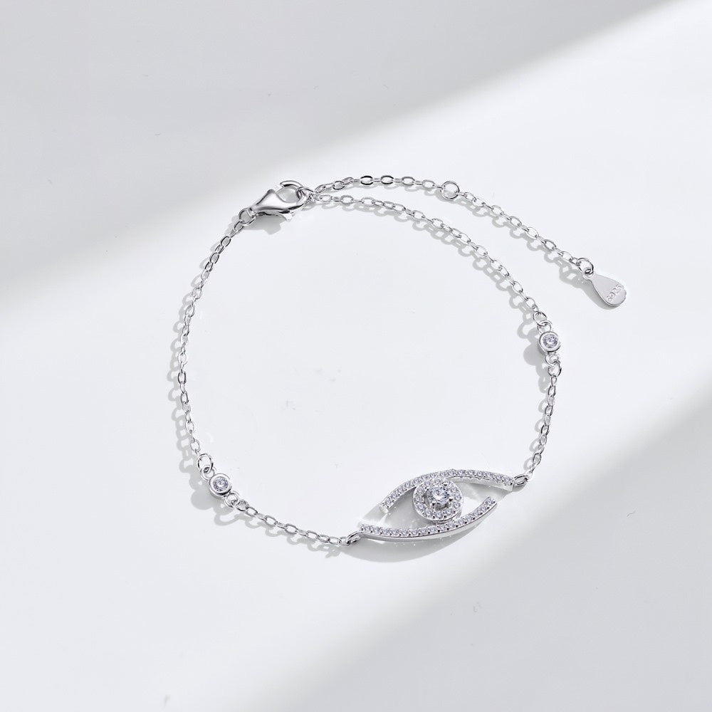 [Twinkle ]Twinkle Eye Pave-Set Diamond Bracelet