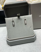 [Twinkle ]MOVE UNO SMALL 1 DIAMOND EARRINGS